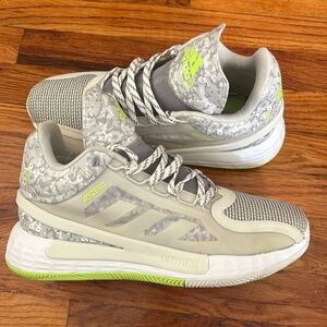 Adidas D Rose 11 Sz M 9 1/2